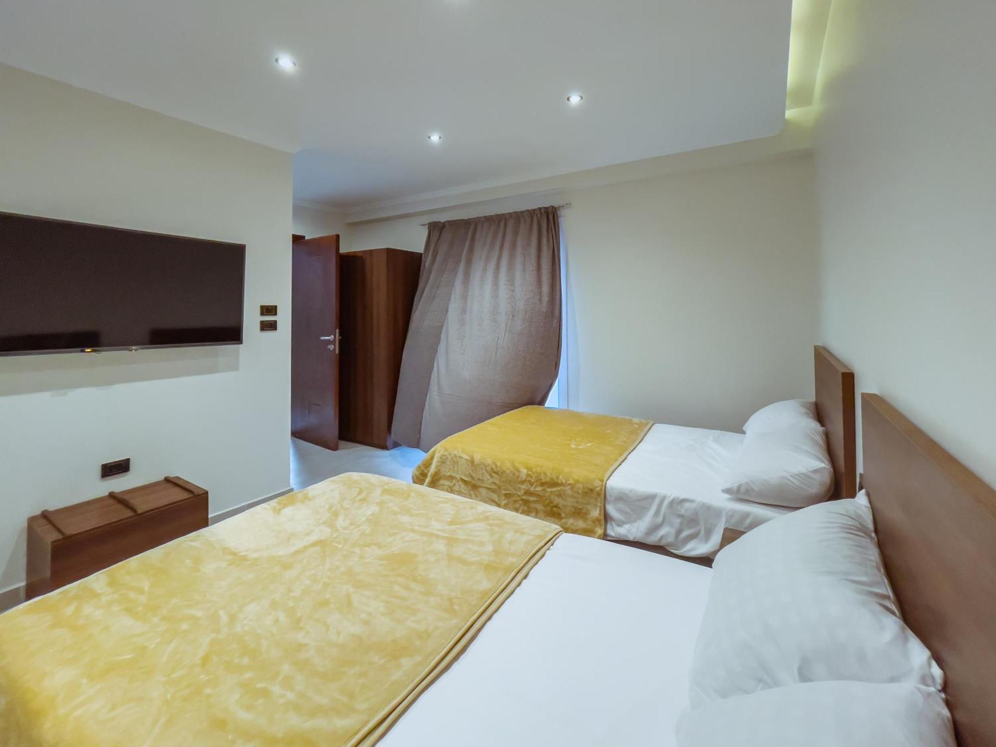 King Khufu Pyramids View Hotel Kafret el-Gabal Zimmer foto