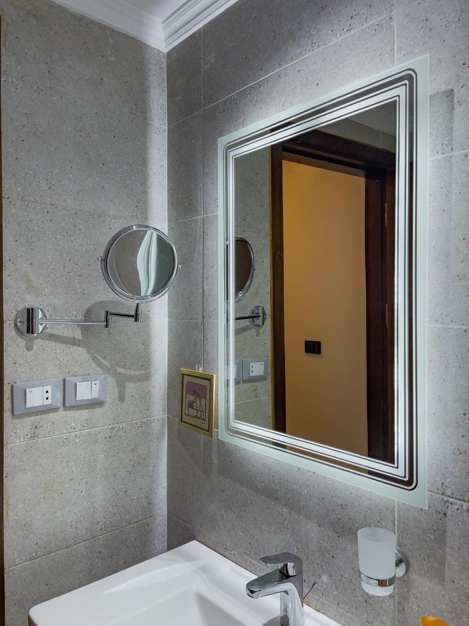 King Khufu Pyramids View Hotel Kafret el-Gabal Zimmer foto